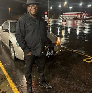 Meet your Posher, Anthony